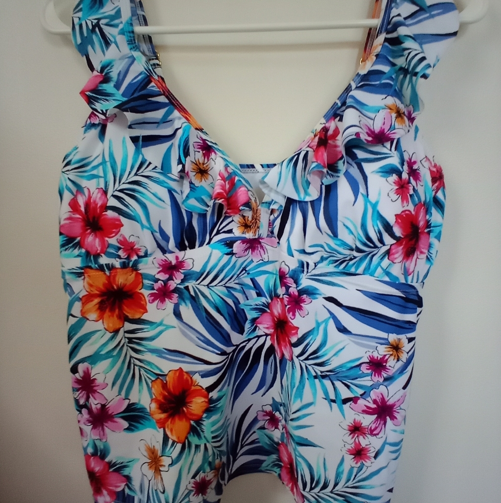 Time and Tru swimsuit tank top size Large (12-14)